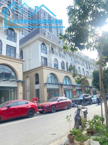 NHÀ CẤP 4 DT 51m2 - TRÂU QUỲ GIA LÂM- NGÕ THÔNG Ô TÔ - SÁT VINHOMES OCEANPARK - 1