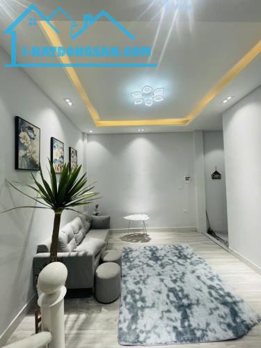 GẦN PHỐ -2 THOÁNG-  Ở Luôn - NHÀ ĐẸP- Nguyễn Lương Bằng - 25m2- giá 3.9 tỷ - 2