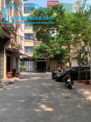 BÁN NHÀ PHÂN LÔ LIỀN KỀ ĐƯỜNG HỒNG HÀ - BA ĐÌNH - 32M2 - GIÁ 11,4 TỶ - 3