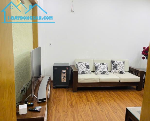 5 TẦNG, 43M2 TRẦN DUY HƯNG, NHÀ ĐẸP DÂN XÂY, NHIỀU TIỆN ÍCH – 10.5 TỶ