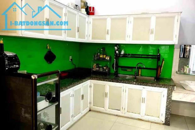 Bán nhà hẻm Tân Kỳ Tân Quý, Tân Phú, 4.9m x 11.5m, 52.8 m², 2 PN - Giá 5.4 tỷ TL - 1