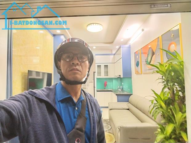 BÁN NHÀ NGÕ RỘNG NGÁCH NÔNG PHỐ TÂY SƠN, PHẢI NHANH MỚI KỊP - NGÕ 3M VF3 ĐỖ CỬA. DT 32m2