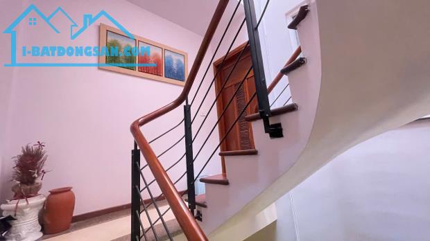 BÁN GẤP NHÀ ĐẸP ÂU CƠ - TÂY HỒ -45M Ô TÔ LÙI CỬA - Ô TÔ TRÁNH CỰC GẦN NHỈNH 6 TỶ - 4