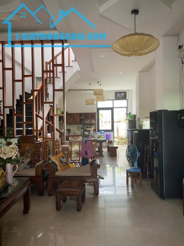 Nhà 2 tầng hẻm ô tô Nguyễn Chích Vĩnh Hòa Nha Trang dt 100m2 giá 4 tỷ 250 - 2