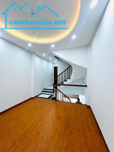 Bán nhà riêng Kim Chung, Hoài Đức 38m2. Xây 4 tầng lệch. Cạnh chợ Yên Vĩnh. Ôtô cách 12m - 2
