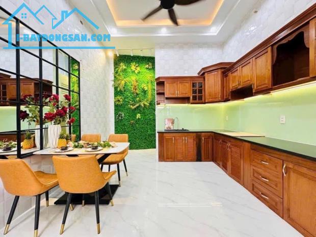 Định cư bán nhà đường 7m, cho thuê 18 triệu- 5,25 tỷ/ 58m2. Phan Kế Bính, Đa Kao, Quận 1 - 3