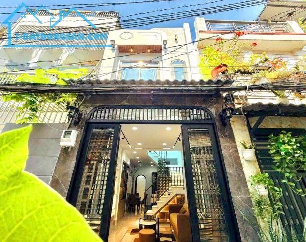 Nhà Thống Nhất 2 Mặt Tiền Hẻm Xe Hơi Chỉ 3 Tỷ Hơn - 4