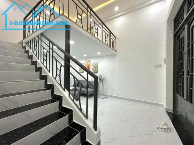 Nhà ngon Huỳnh Tấn Phát, Quận 7, gần 40 M2, 2 tầng , nhỉnh 4 Tỷ - 2