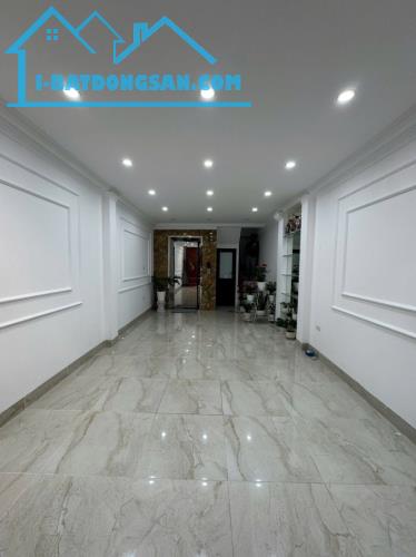 Bán nhà Ngọc Thuỵ,Long Biên 6 tầng,35m gần phố,thang máy nhỉnh 7 tỷ - 3