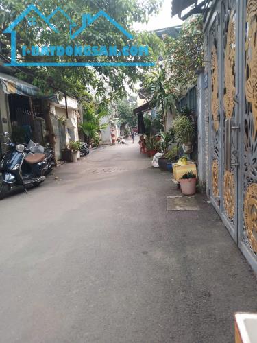 Bán Đất tặng Nhà 95m2  7,6 tỷ Lê Đức Thọ Phường 17 Gò Vấp Hồ Chí Minh - 2