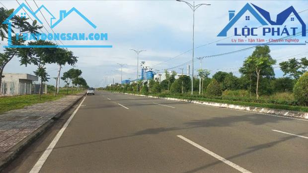 Cho thuê xưởng 5000m2 Khu Công Nghiệp Bà Rịa - Vũng tàu giá 3,5usd. - 1