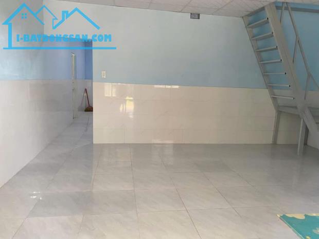 Nhà C4 Hoà Long. TP bà Rịa.
- DT : 6x21. ( 123m2 ), Sẵn 60TC. - 2