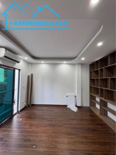 Bán nhà riêng Sơn Đồng, Hoài Đức 30m2. Lô góc 5 tầng Ôtô đỗ cửa. Cách 120m đến chợ Yên Bệ - 1