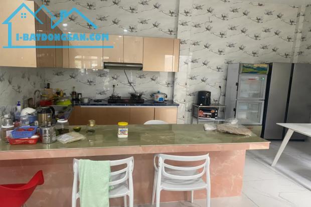Bán nhà mặt tiền 12m, Lê Thiệt, Tân Phú, 4.9m x 22m, 112 m², 4 PN - Giá 15 tỷ TL