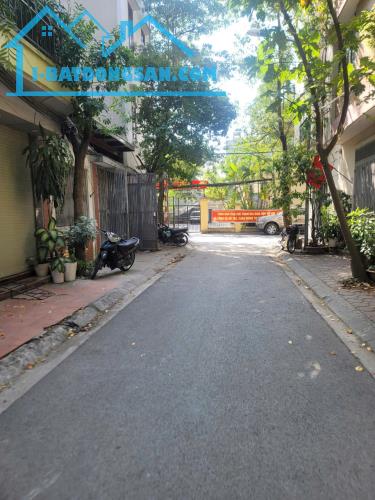 Siêu phẩm kinh doanh – mặt ngõ oto tải đỗ cửa – bán Đất  Gia Quất Long Biên 39m2 mặt tiền - 3