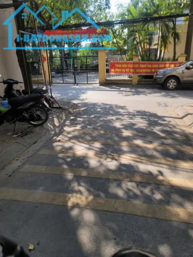 Siêu phẩm kinh doanh – mặt ngõ oto tải đỗ cửa – bán Đất  Gia Quất Long Biên 39m2 mặt tiền - 2