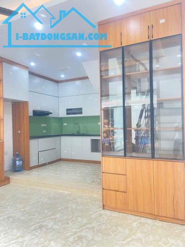 SIÊU HIẾM !!! CHỈ 7,X TỶ NHÀ 5T MỚI, Ở LUÔN MẶT NGÕ 344 Ngọc Thuỵ OTO TRÁNH, LÔ GÓC KINH - 3