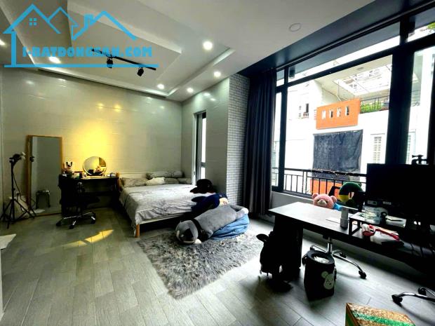 NHÀ BÁN -HXH- BỀ NGANG KHỦNG 5m6 - TRƯỜNG TRINH -TÂN BÌNH- NHỈNH 8 TỶ - 3