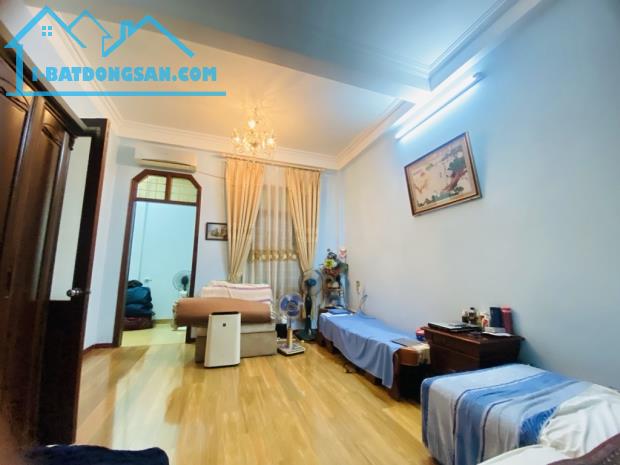 Nhà Phố Ngọc Khánh, ngõ rộng ngách xe máy tránh DT 50m2. - 1