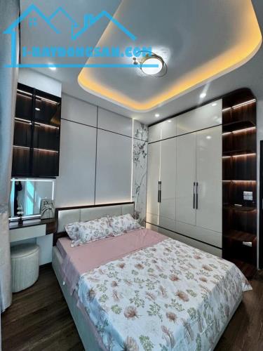 SIÊU PHẨM NHÀ KIM GIANG – LÔ GÓC – Ô TÔ - DT: 45mX 4T mặt tiền 4,2m Nhỉnh 6 Tỷ - 4