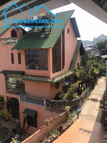 Homestay Đà Lạt cần bán cắt lỗ, 3 tầng diện tích rộng, 10 phòng thiết kế riêng biệt. - 3