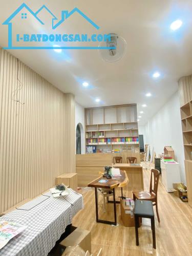 Định cư Mỹ, bán nhà mặt tiền 2 Tầng, 12x25, 5 tầng thang máy, dòng tiền cao, shr, 2x tỷ - 2