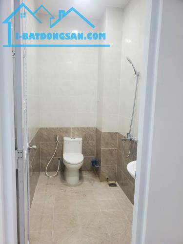 PHÒNG TRỌ 25M2, MẶT TIỀN ĐƯỜNG 10, PHONG PHÚ, BÌNH CHÁNH, CÓ BAN CÔNG,WC RIÊNG - 2