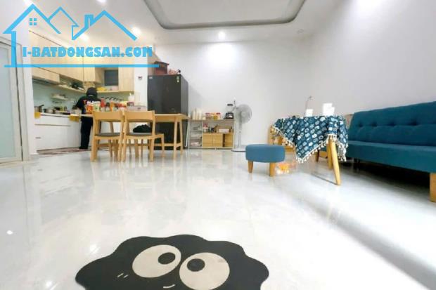Bán nhà Nguyễn Thị Huỳnh Phú Nhuận Phường 11, 39 m² (6.5m x 6m) 4 Tầng - Giá 6.4 tỷ TL - 1