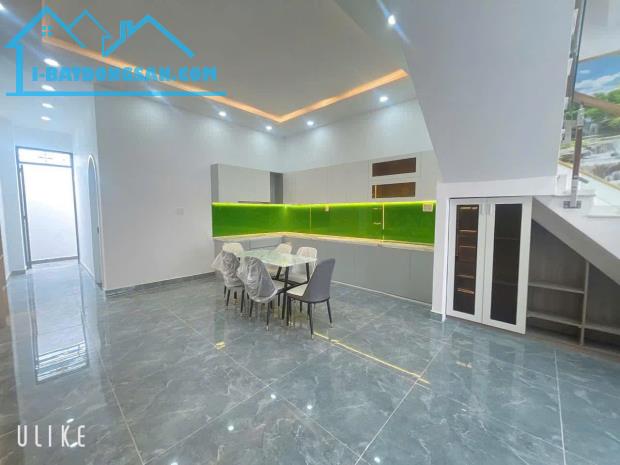 Nhà 1 lầu 1 trệt ngay trạm thu phí Bửu Long_90m2