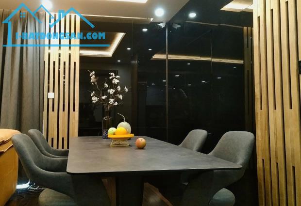 Chính chủ bán gấp Seasons Avenue 3PN giá 6.x tỷ, full đồ đẹp