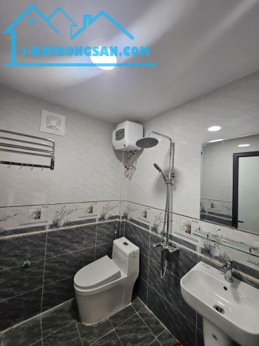 Bán nhà mặt ngõ Đội Cấn 37m2 4T MT 33m 6.15tỷ Ba Đình - 2