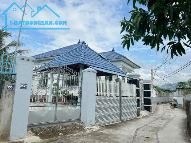 Bán nhà thị trấn Diên Khánh . DT 164m2 , full đất ODT . Giá bán 1,8 tỉ - 4