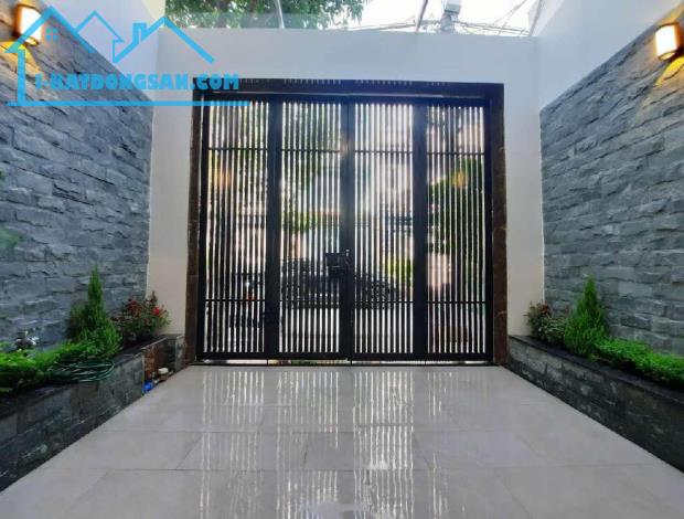 Bán gấp nhà mới về ở ngay, KDC Nam Long quận 7, 80m2 chỉ 9 tỷ 9 - 1