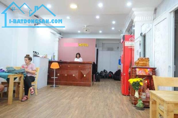 Bán khách sạn mặt tiền Đỗ Quang Đẩu, Phạm Ngũ Lão, Q1, 140m2, 5 tầng, Ngang 8m - 4