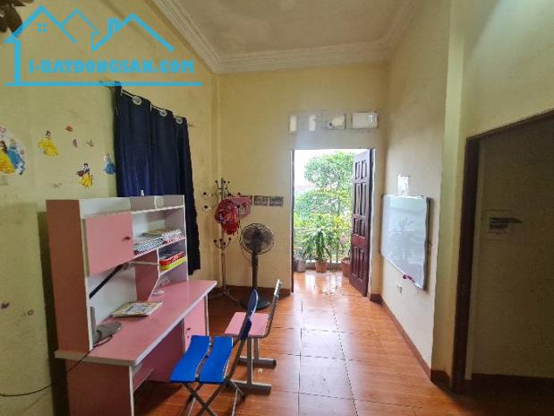 Bán nhà mới tinh, 30m2, ngõ nông, giá 2.1 tỷ - 2