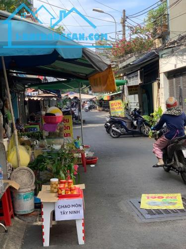 Chính chủ cần bán nhà chung cư mặt đất, mặt tiền hẻm xe hơi, vị trí đắc địa tại Bình Thạnh - 2