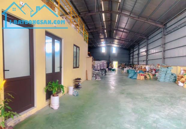 cho thuê kho xưởng ở Thanh Oai tổng diện tích 1000m2 kho xưởng đã dựng 800m2 xưởng bên