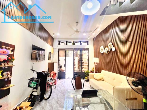 Bán Nhanh Nhà Phố Nguyễn Văn Nghi P7 3PN, DTSD 87m², Chỉ 3.75 Tỷ - 1