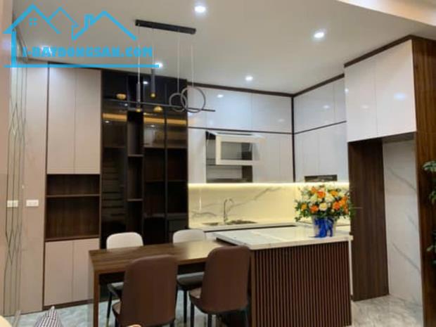 Hiếm, Vip nhất Hai Bà Trưng - Lò Đúc- 1 bước chân ra phố  - 8,98 tỷ, 45m2, chỉ về ở