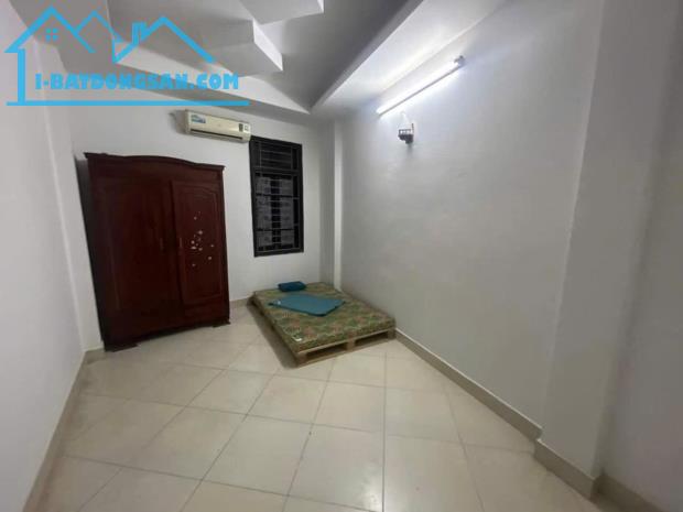 BÁN NHÀ TRẦN CUNG 40M2 - NHÀ 5 TẦNG - MT 6M - GIÁ 6.4 TỶ - 2