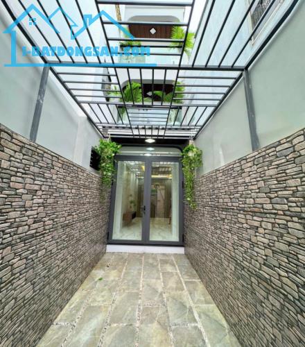 Bán nhà Lý Thường Kiệt 3 tầng 50M2 nhỉnh 5.5 tỷ TL