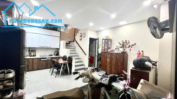 💥Nhà Đẹp Tôn Đức Thắng, Đống Đa, Ngõ Nông Gần Phố, DT 33m2, 5 Tầng, Giá 6.35 Tỷ - 4
