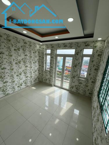 🏡 BÁN NHÀ 4 LẦU MẶT TIỀN HÀ HUY GIÁP Q12– 104M2, 8 PHÒNG, KINH DOANH TỐT🏡 - 2