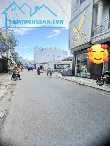 nhà 4 tầng hẻm 10m có lề thông nguyễn phúc chu. nguyễn sỹ sách. trường chinh. phường 15 .T