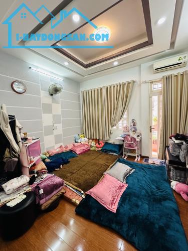 VIP QUẬN 3 TRẦN QUANG DIỆU LÔ GÓC-SÁT ÔTÔ ĐẬU-NHÀ MỚI ĐẸP MÊ LY,44M2,NGANG 5.5M NỞ HẬU - 2