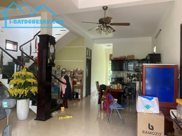 BÁN ĐẤT RỘNG 1.500M² ĐƯỜNG TRẦN QUANG KHẢI - TẶNG 2 NHÀ BIỆT THỰ, GIÁ hơn 60 TỶ - 1