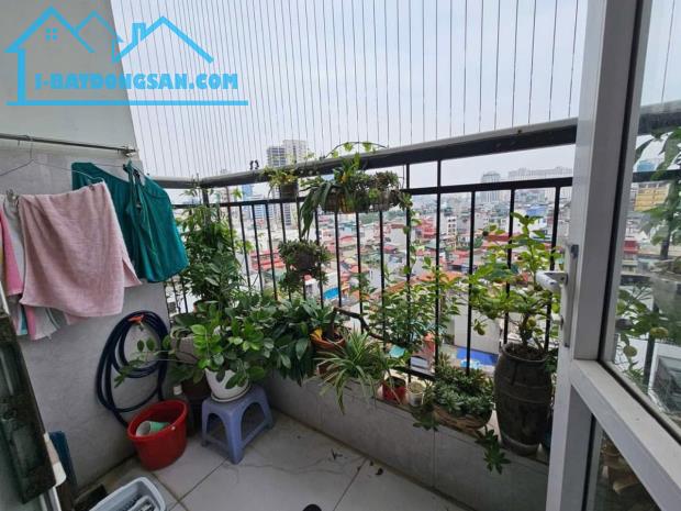 BÁN NHÀ CHUNG CƯ  HOÀNG CẦU, 60M2, 2 NGỦ, 2 THOÁNG, NHỈNH 4 TỶ. - 1