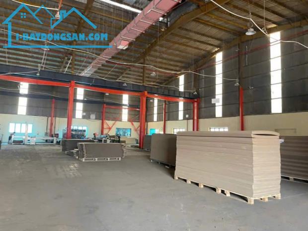 Cho thuê nhà xưởng khu công nghiệp Bắc Giang, diện tích 2.550m2