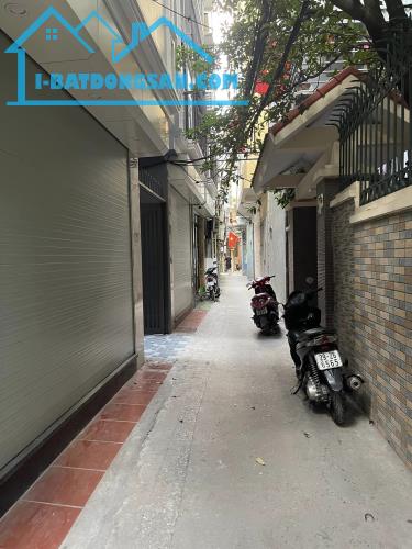 Bán Nhà Bùi Xương Trạch 31M x 5T Chỉ 6,6 Tỷ. Full nội thất - 30m ra phố - 4