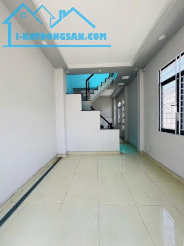 LÔ Góc, Hẻm xe hơi, Cách Chợ Thủ Đức 500m, DTs 122m2, giá chỉ 4 ty hơn. - 3